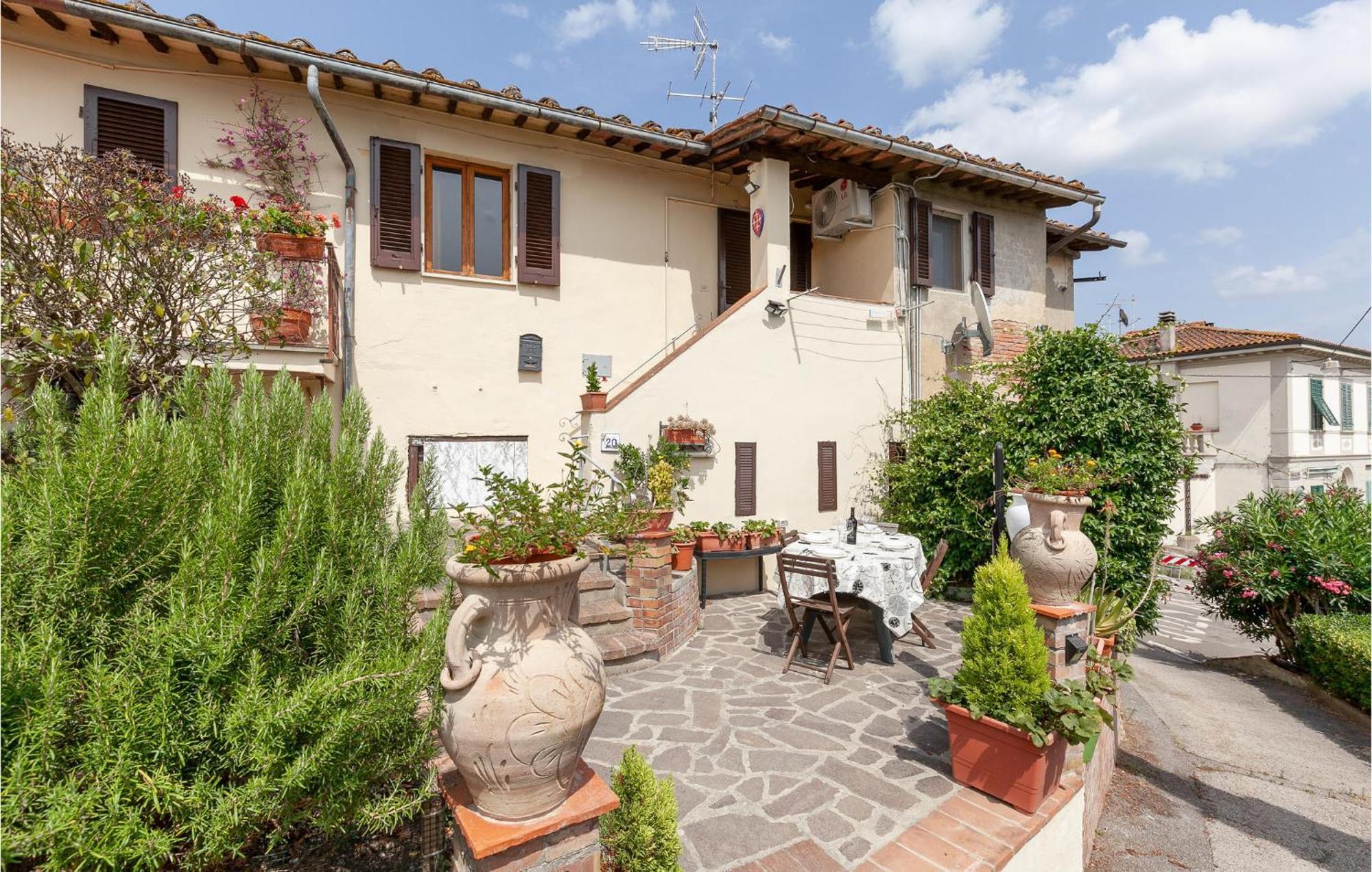 Awesome Home In Montefoscoli With Wifi Eksteriør billede